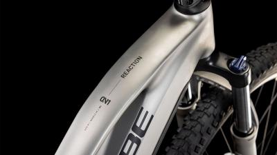 Cube Reaction Hybrid ONE 600 silver'n'black Größe: Trapeze M Produktbild 1