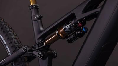 Cube Stereo Hybrid ONE44 HPC AT 800 carbon'n'gold Größe: XL Produktbild 4