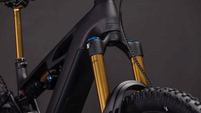 Cube Stereo Hybrid ONE77 HPC AT 800 carbon'n'gold Größe: L Produktbild 4